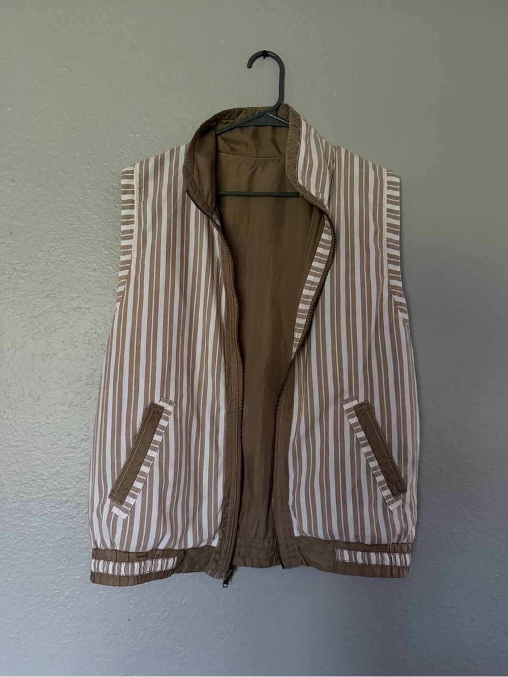 Mureli Striped Zip Front Vest Beige White Lightweight Sleeveless Jacket Size M
